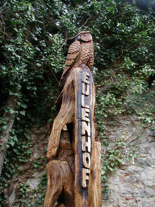 Holzskulptur Eule